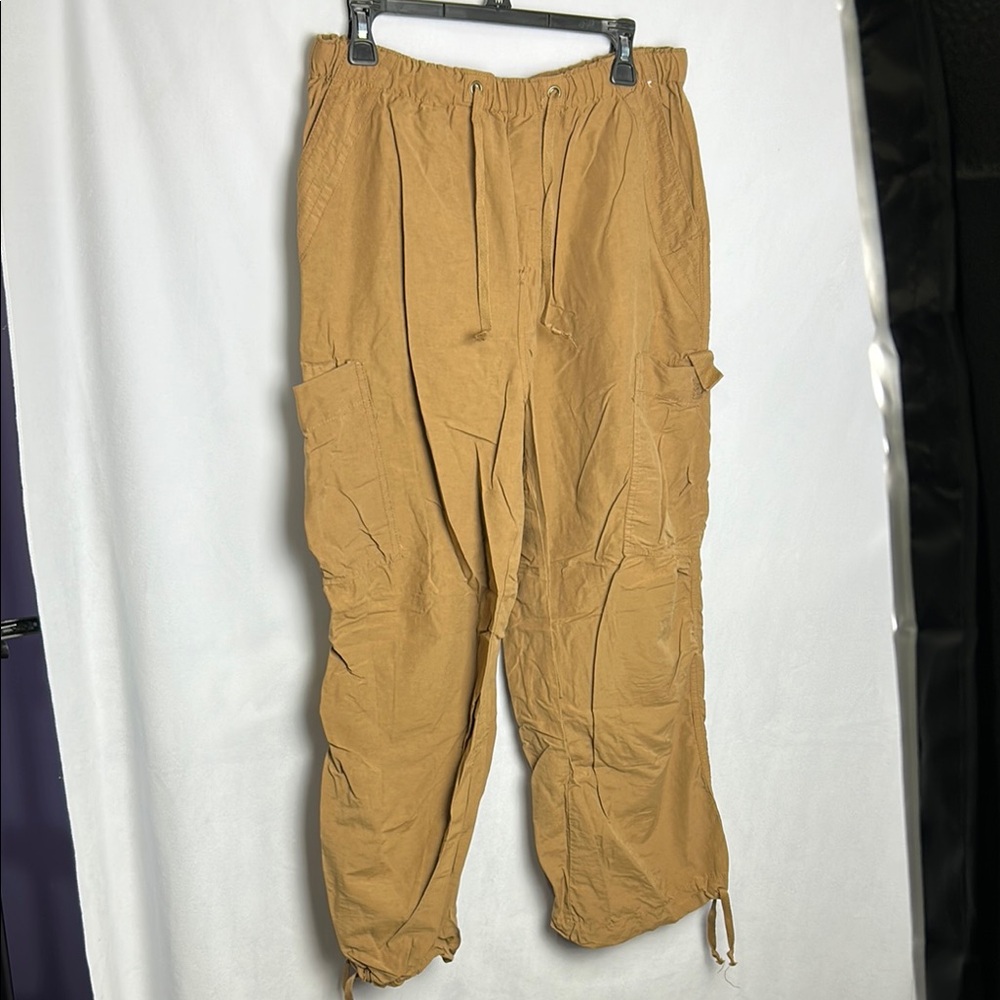 Aeropostale woman’s cargo pants